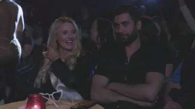 thumbnail - S11:E14 All's Fair in Love and War