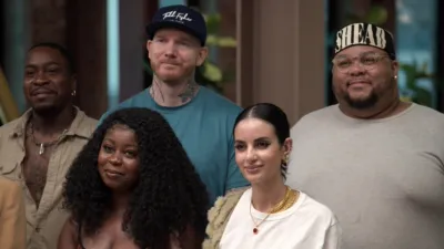 thumbnail - S1:E3 The Street Chic Tomboy