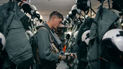 thumbnail - S1:E3 Attack Attack!