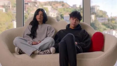 thumbnail - S3:E2 Human Punching Bag