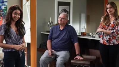 thumbnail - S11:E6 A Game of Chicken