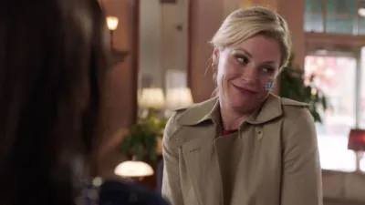 thumbnail - S6:E4 Leo's Girlfriend