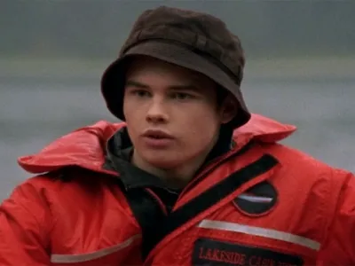 thumbnail - S3:E22 Gone Fishin'