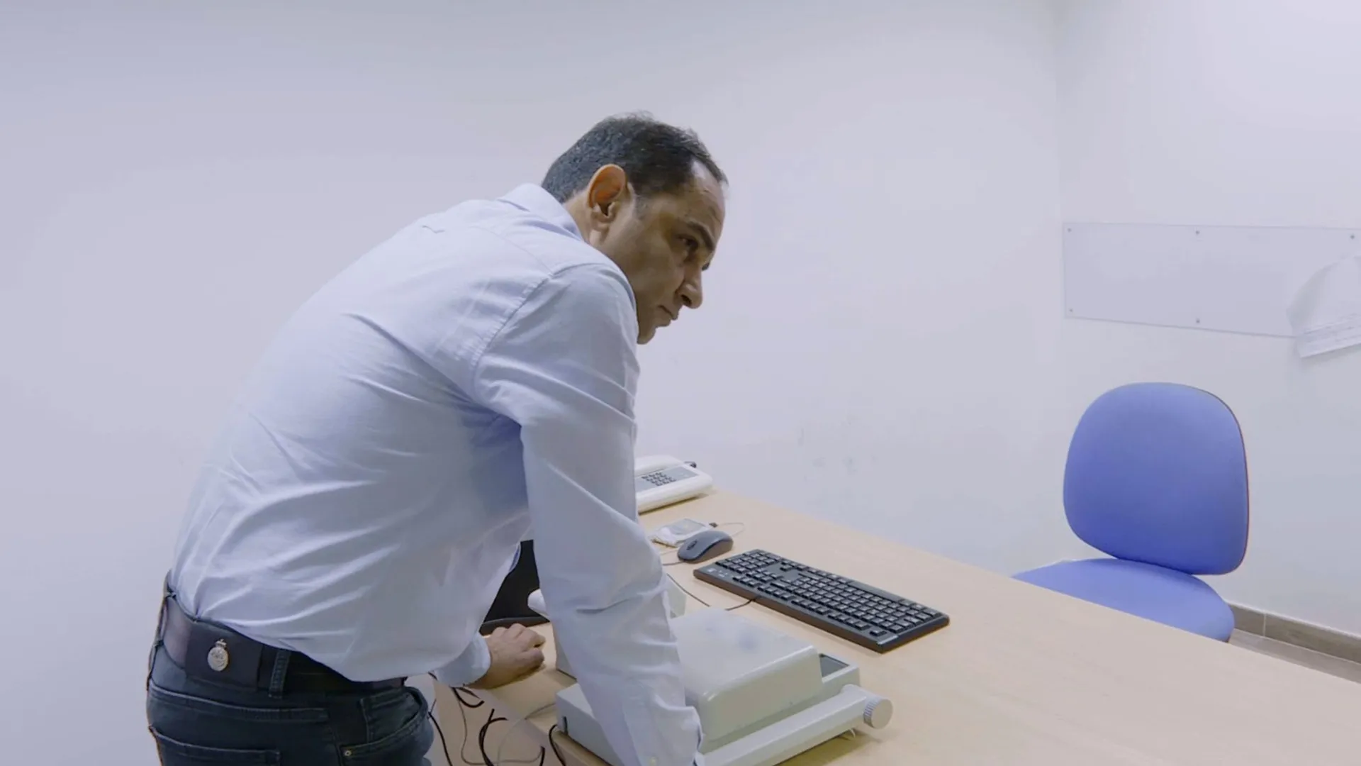 thumbnail - S8:E1 To Rome With Love