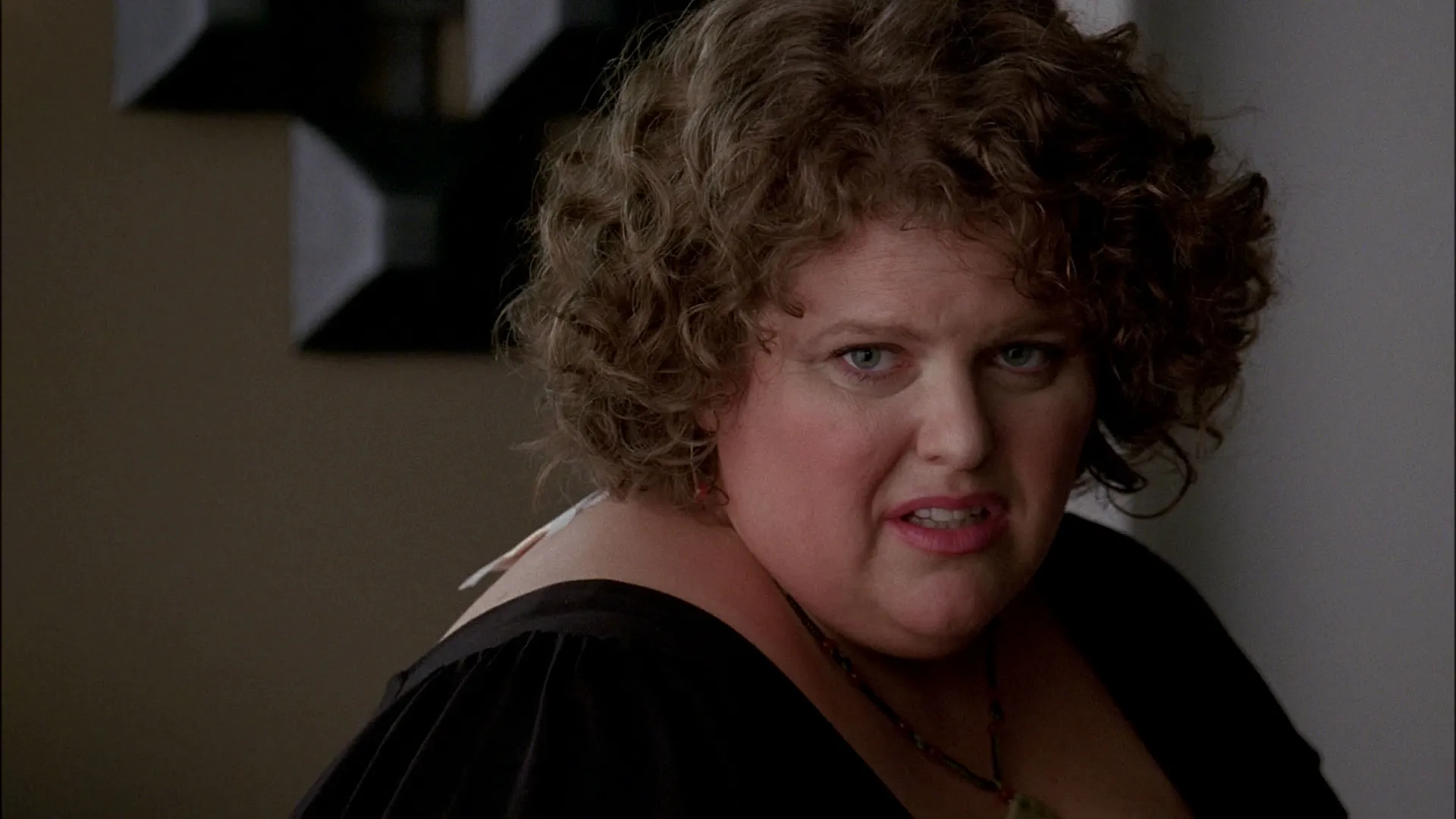 thumbnail - S6:E8 Lola Wlodkowski