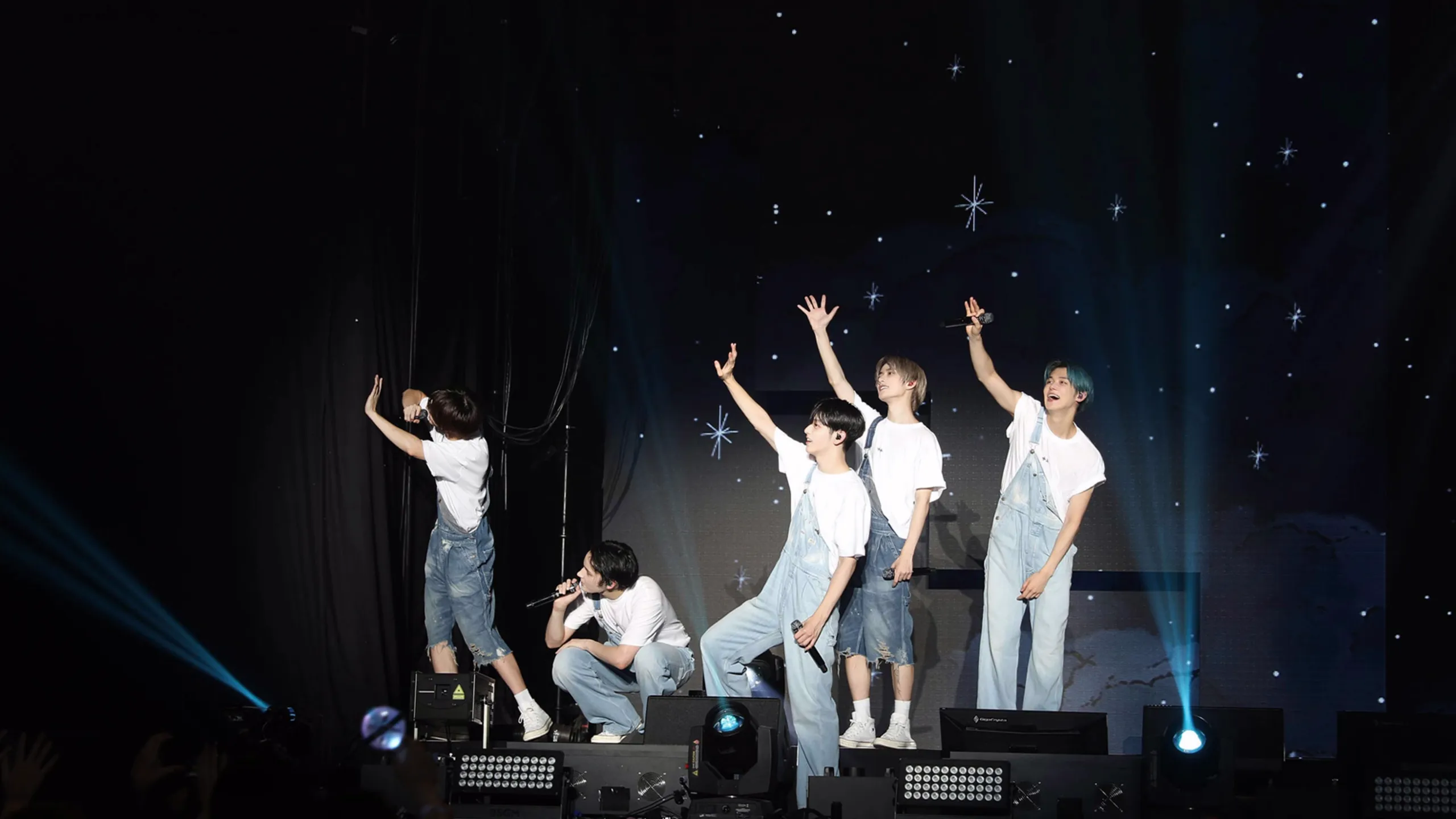 『TOMORROW X TOGETHER: Our Lost Summer』