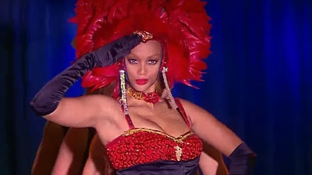 thumbnail - S9:E1 The Girls Go Cruisin'