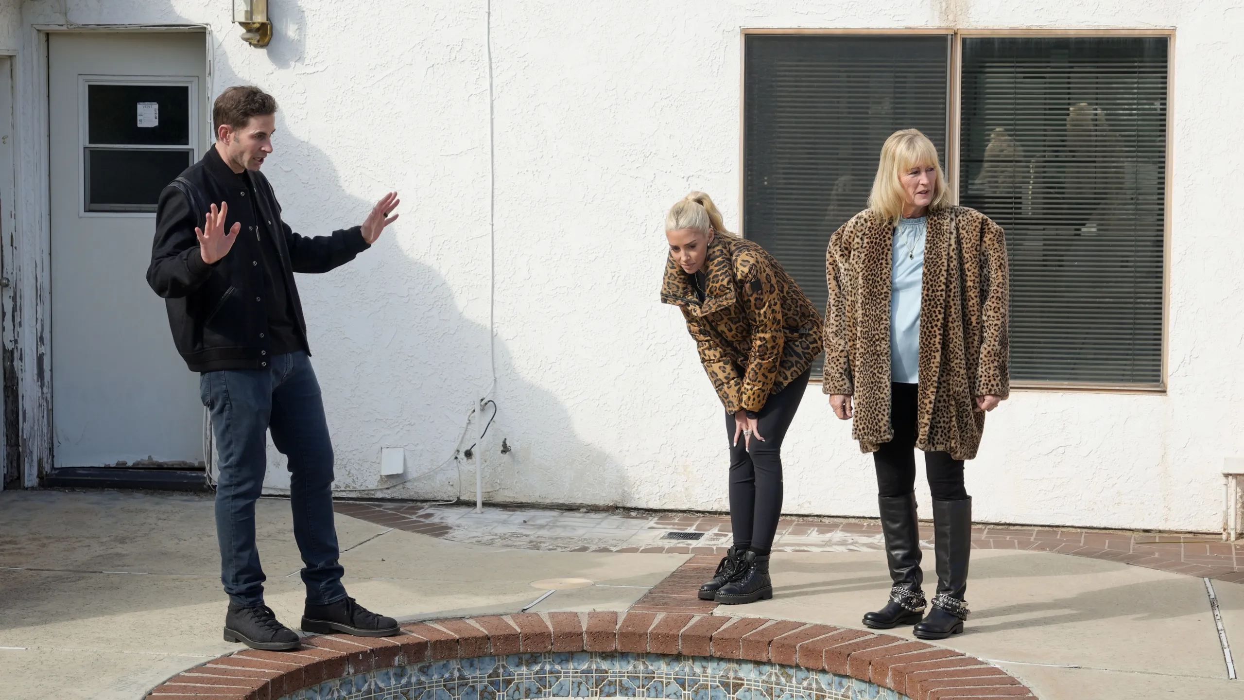 thumbnail - S2:E13 Mom's Flipping Mission