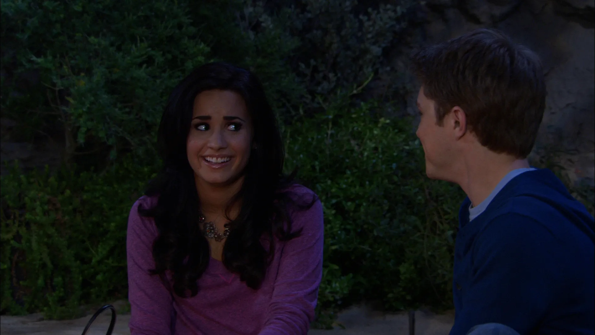 thumbnail - S2:E21 Sonny With A Kiss