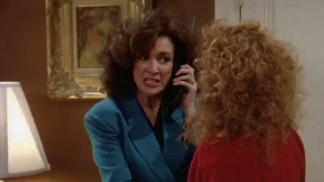 thumbnail - S6:E11 Julia And Mary Jo Get Stuck Under A Bed