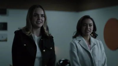 thumbnail - S3:E6 The Spider’s Net