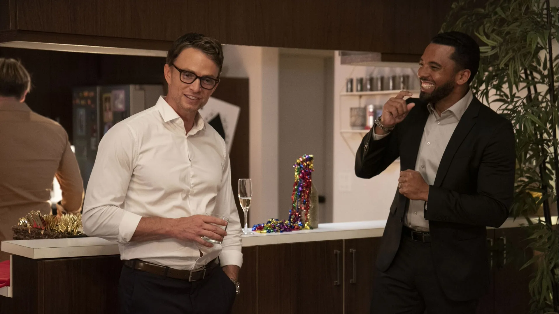 thumbnail - S3:E19 Come Hell or High Water