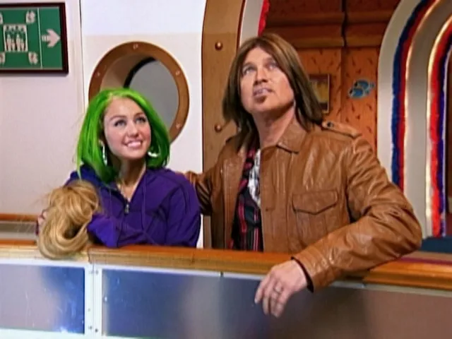 thumbnail - S3:E20 Super(Stitious) Girl