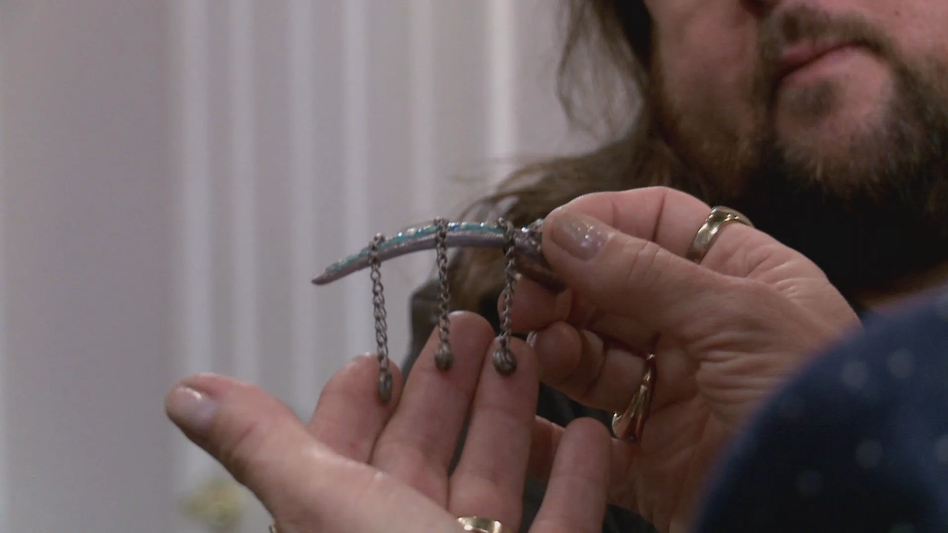 thumbnail - S5:E5 Rolling the Dice