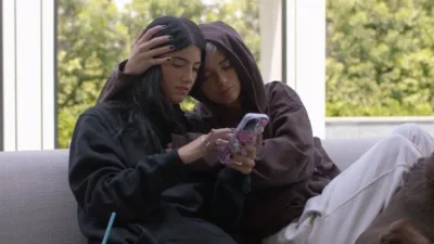 thumbnail - S3:E9 Wait, They Broke Up?