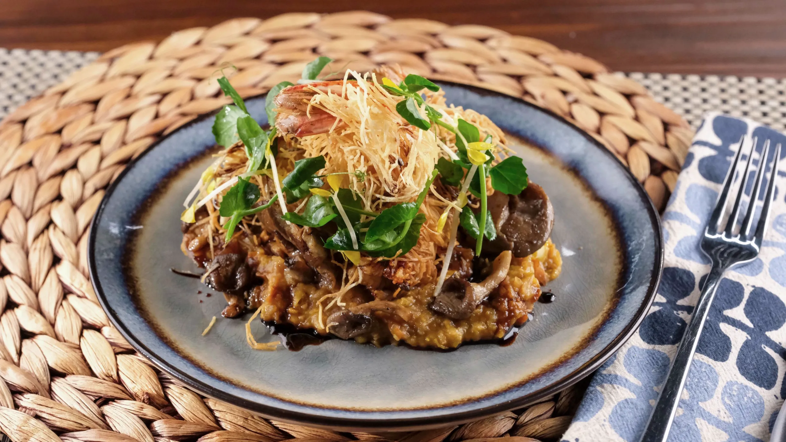 thumbnail - S39:E2 Baseball Stadium Food Fight