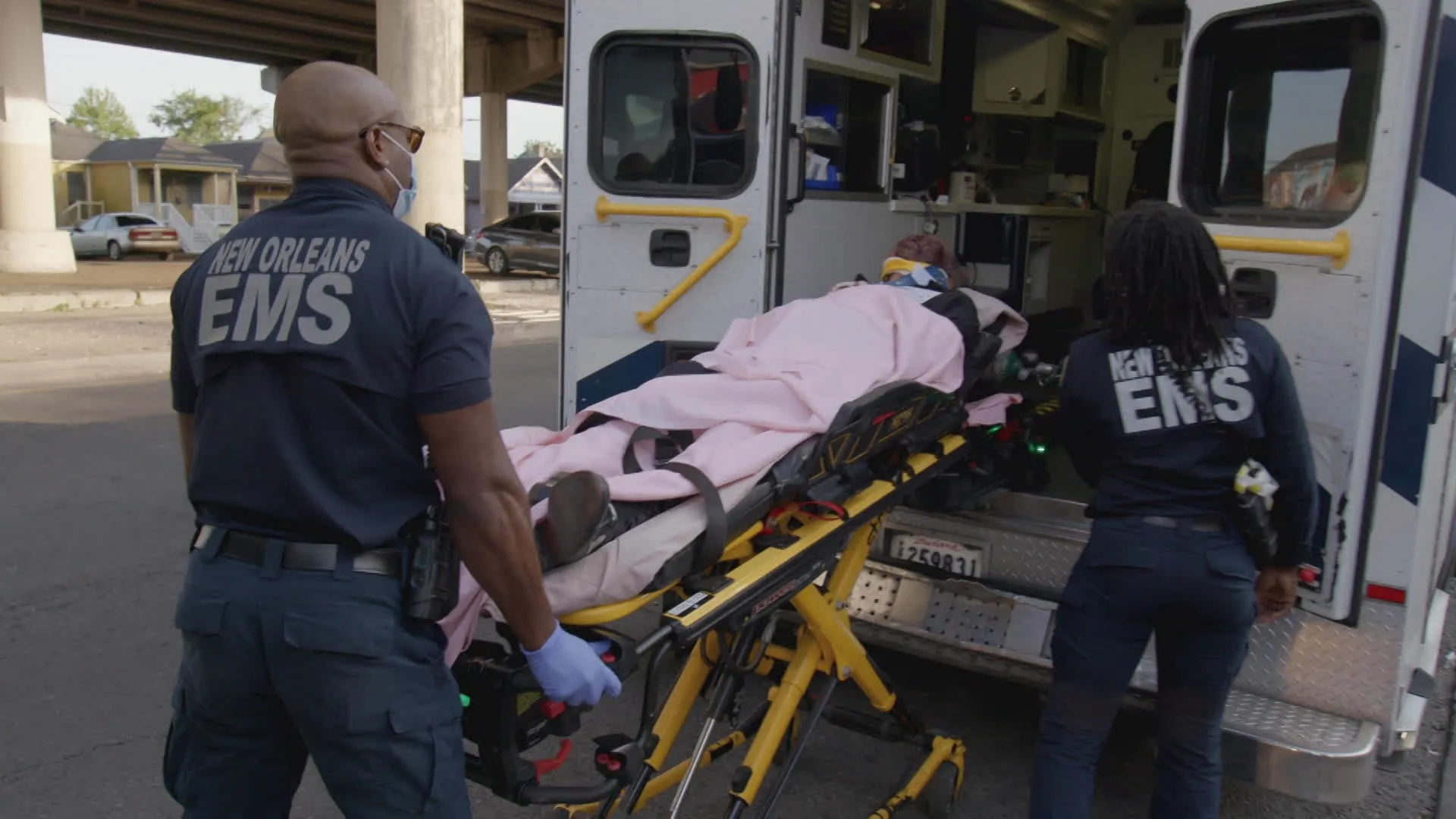 thumbnail - S7:E5 Dark Corners