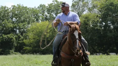 thumbnail - S1:E3 Weathering the Storm