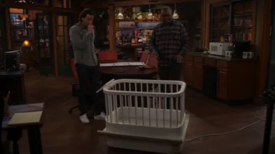 thumbnail - S9:E12 Midwife Crisis