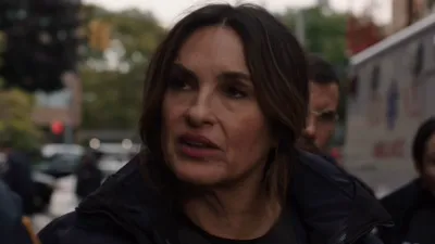 thumbnail - S26:E8 Cornered