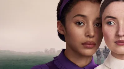 『テスタメント／誓願』のアグネス（チェイス・インフィニティ）とデイジー（ルーシー・ハリデイ）