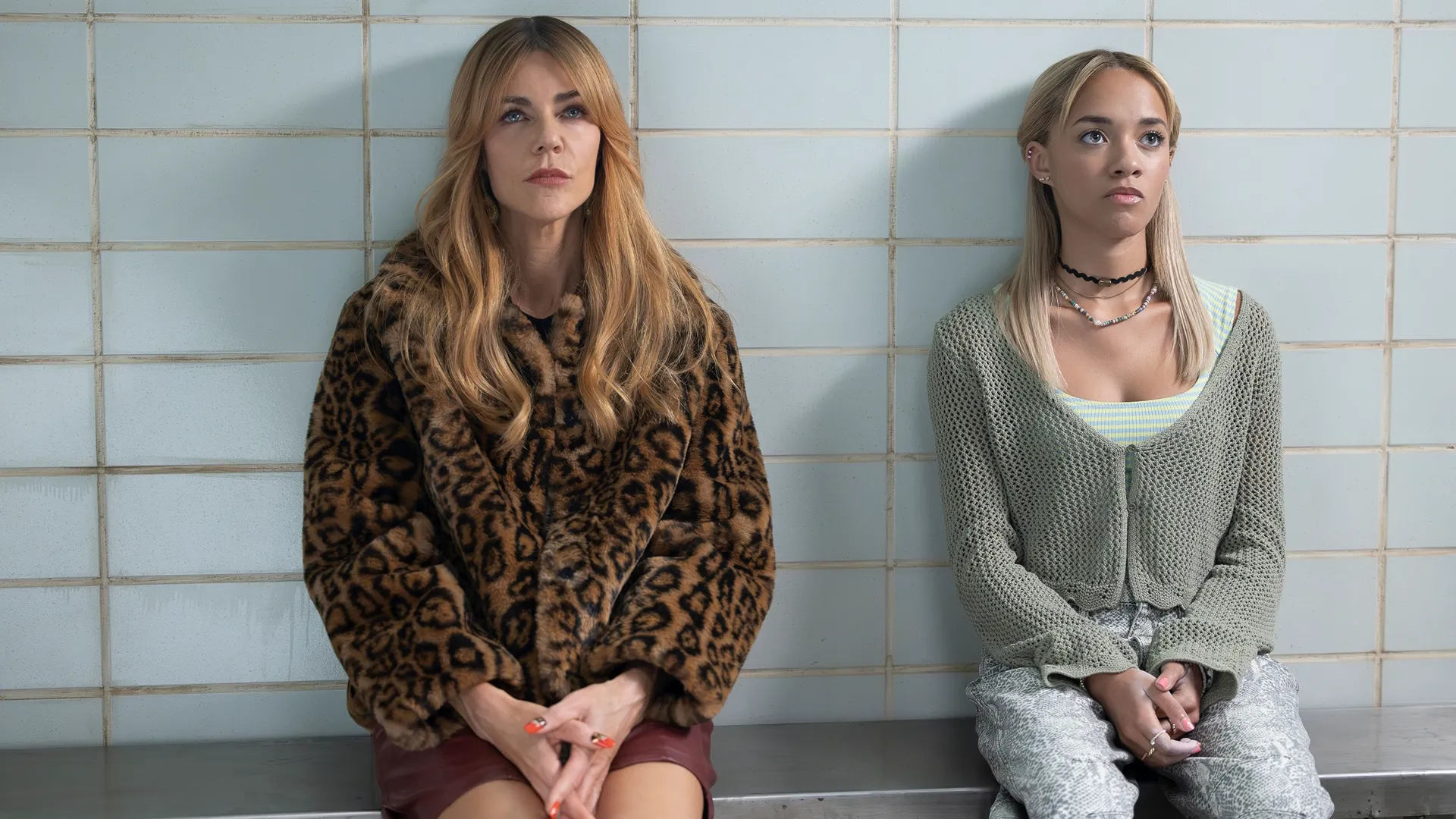 Morgan Gillory (Kaitlin Olson) and Ava Gillory (Amirah J) in the "Eleven Minutes" episode of HIGH POTENTIAL.