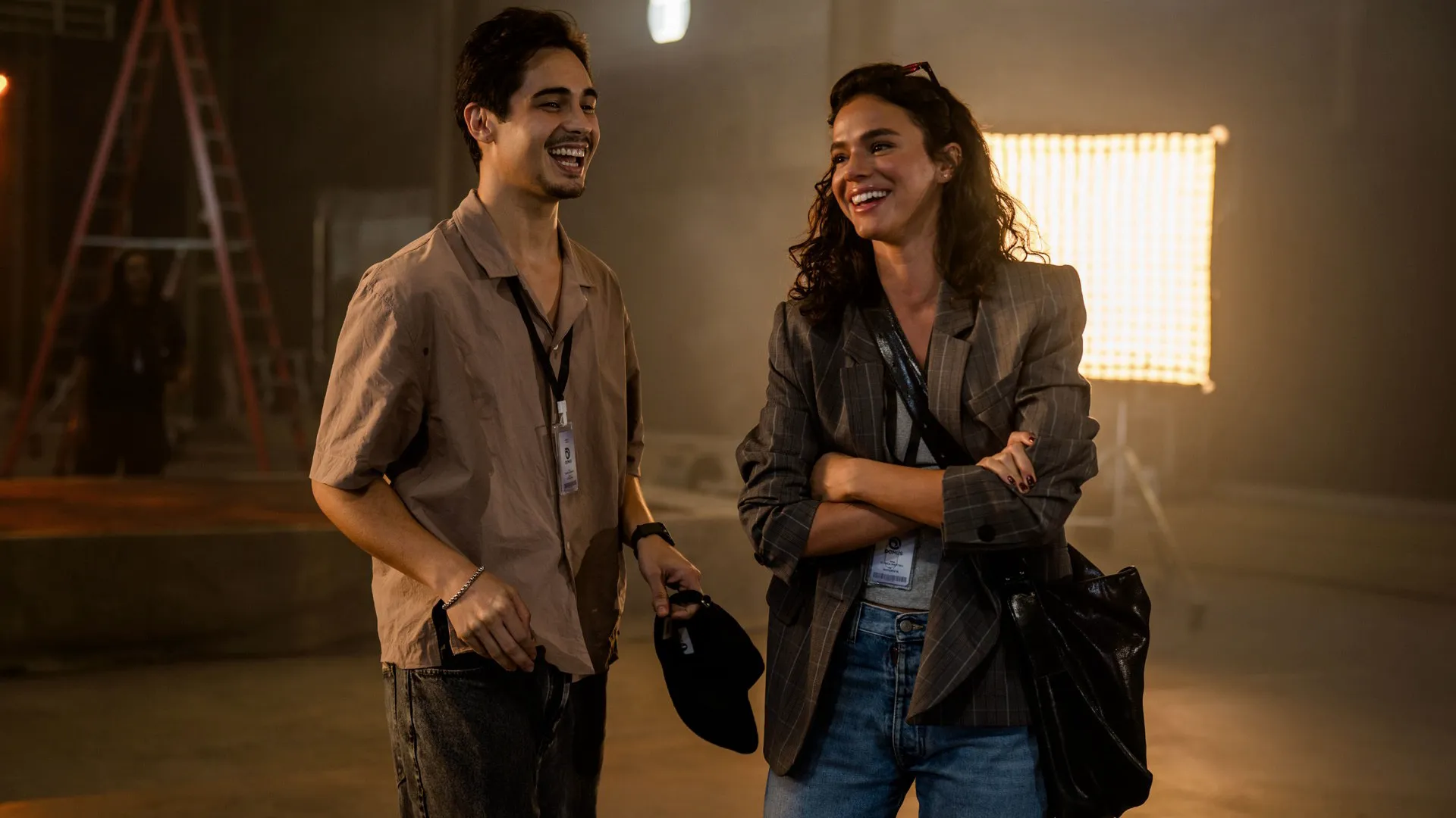 O ator Danilo Mesquita (que interpreta Marcelo) e Bruna Marquezine (Bia) em cena da 2ª temporada de Amor da Minha Vida