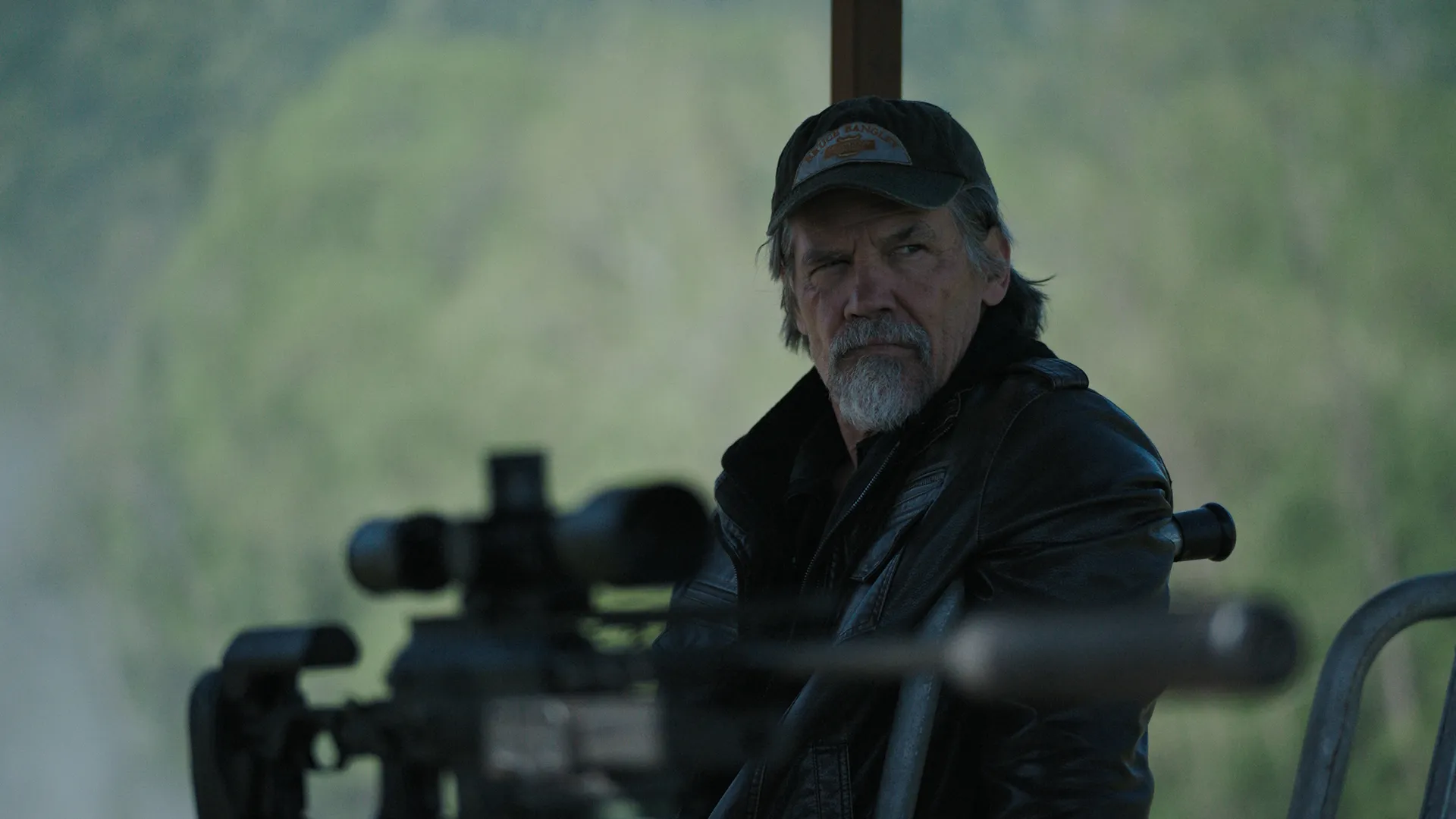 Josh Brolin como Bangley en La Guerra de los Últimos