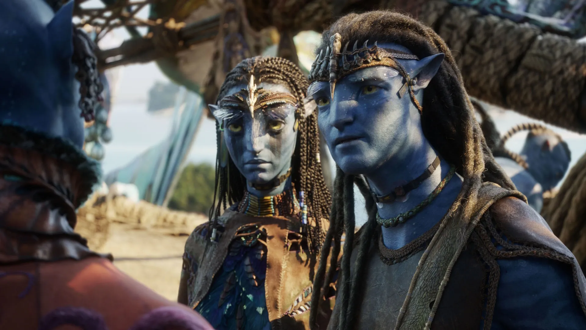 Jake Sully (interpretado por Sam Worthington) y Neytiri (interpretada por Zoe Saldaña) en una escena de Avatar: Fuego y ceniza