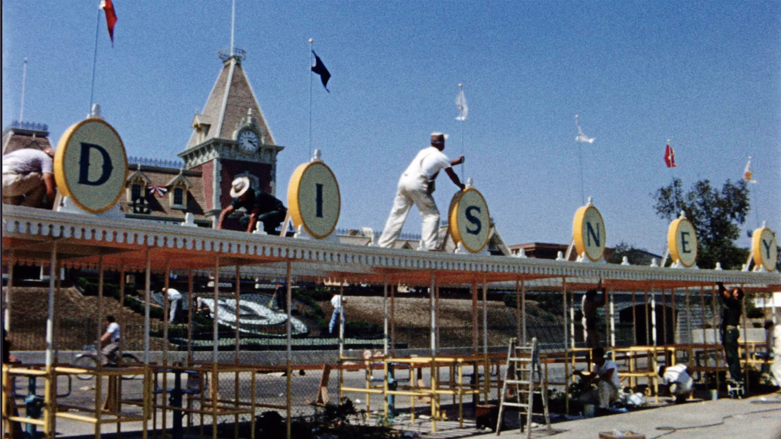 『ディズニーランドを創ったクラフトマンたち』
