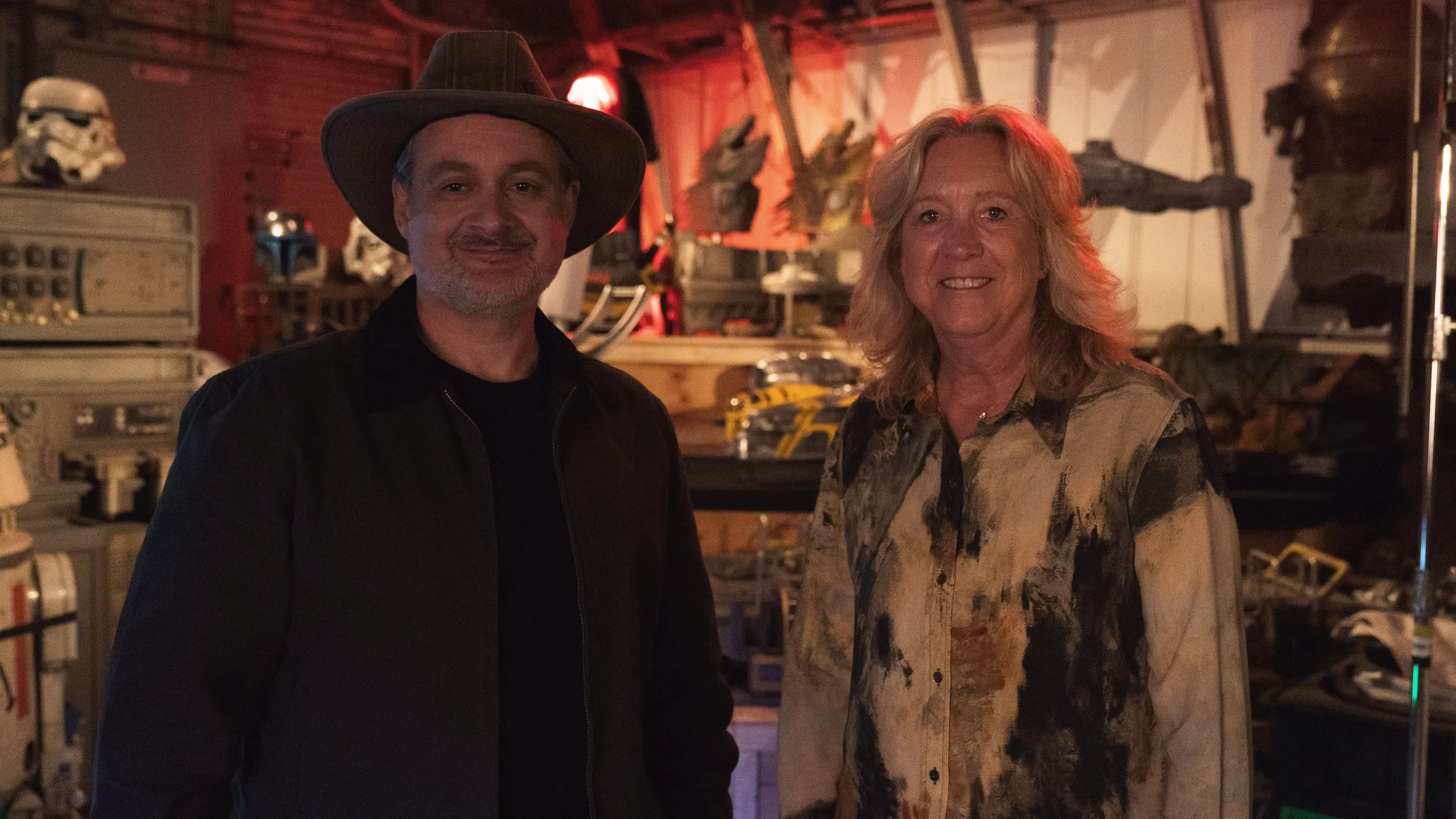 Dave Filoni com Lesie Iwerks.