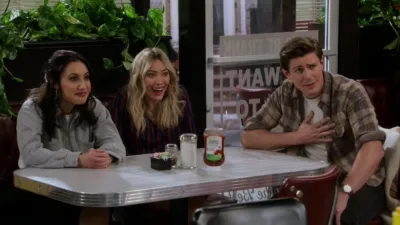 thumbnail - S2:E12 Not a Mamma Mia