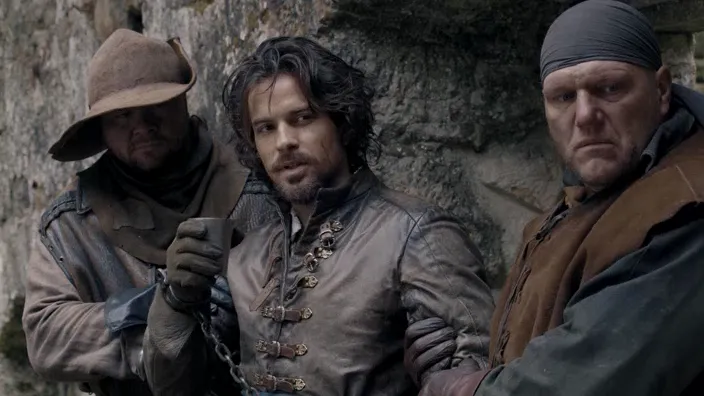 thumbnail - S3:E28 Prisoners of War