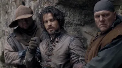 thumbnail - S3:E28 Prisoners of War