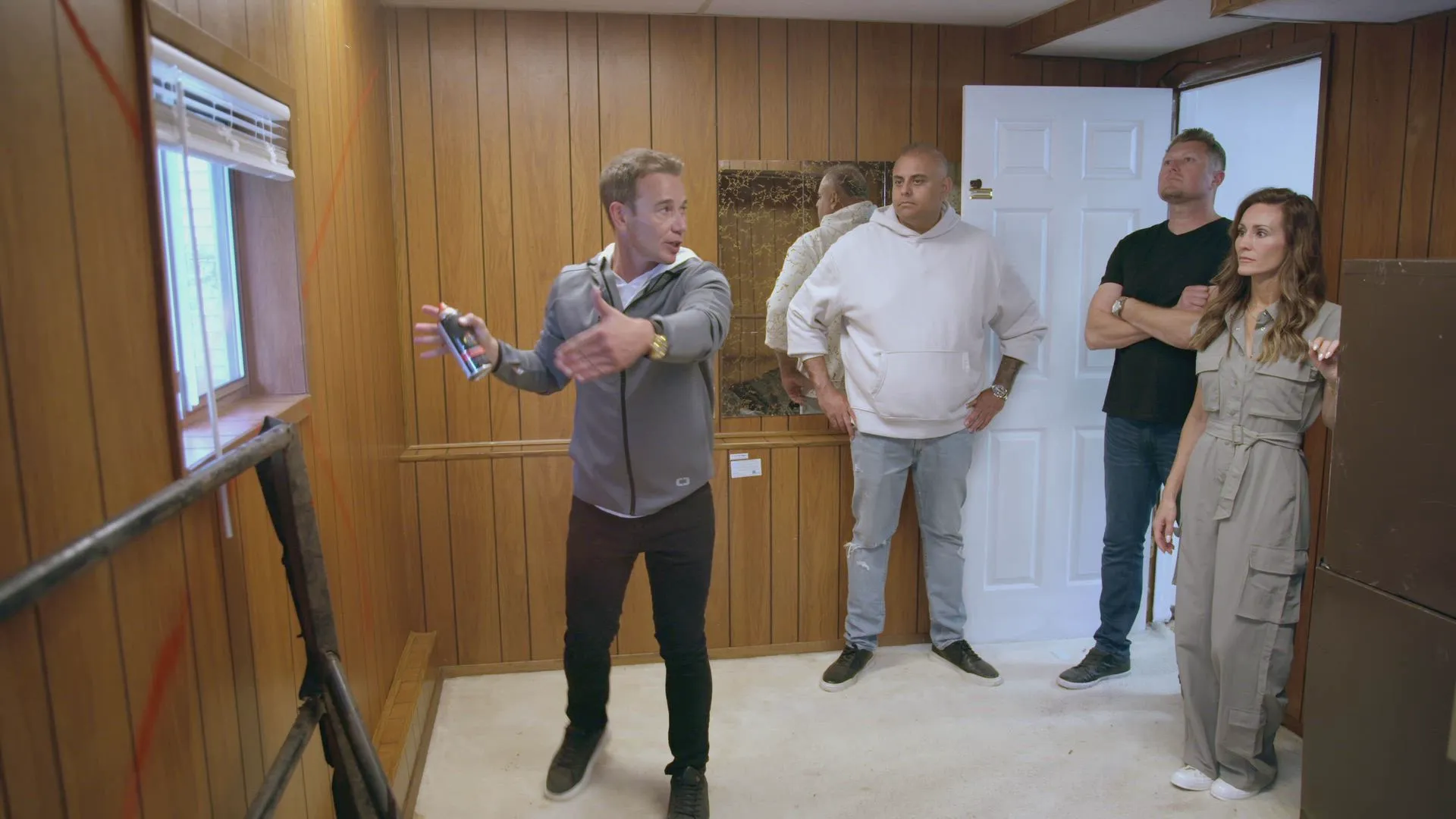 thumbnail - S1:E4 This Flippin' Guy