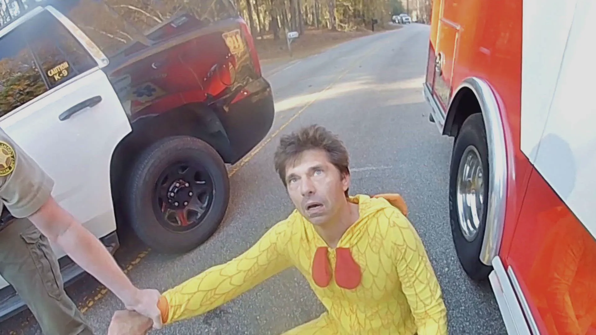 thumbnail - S3:E2 Tripping As A Chicken
