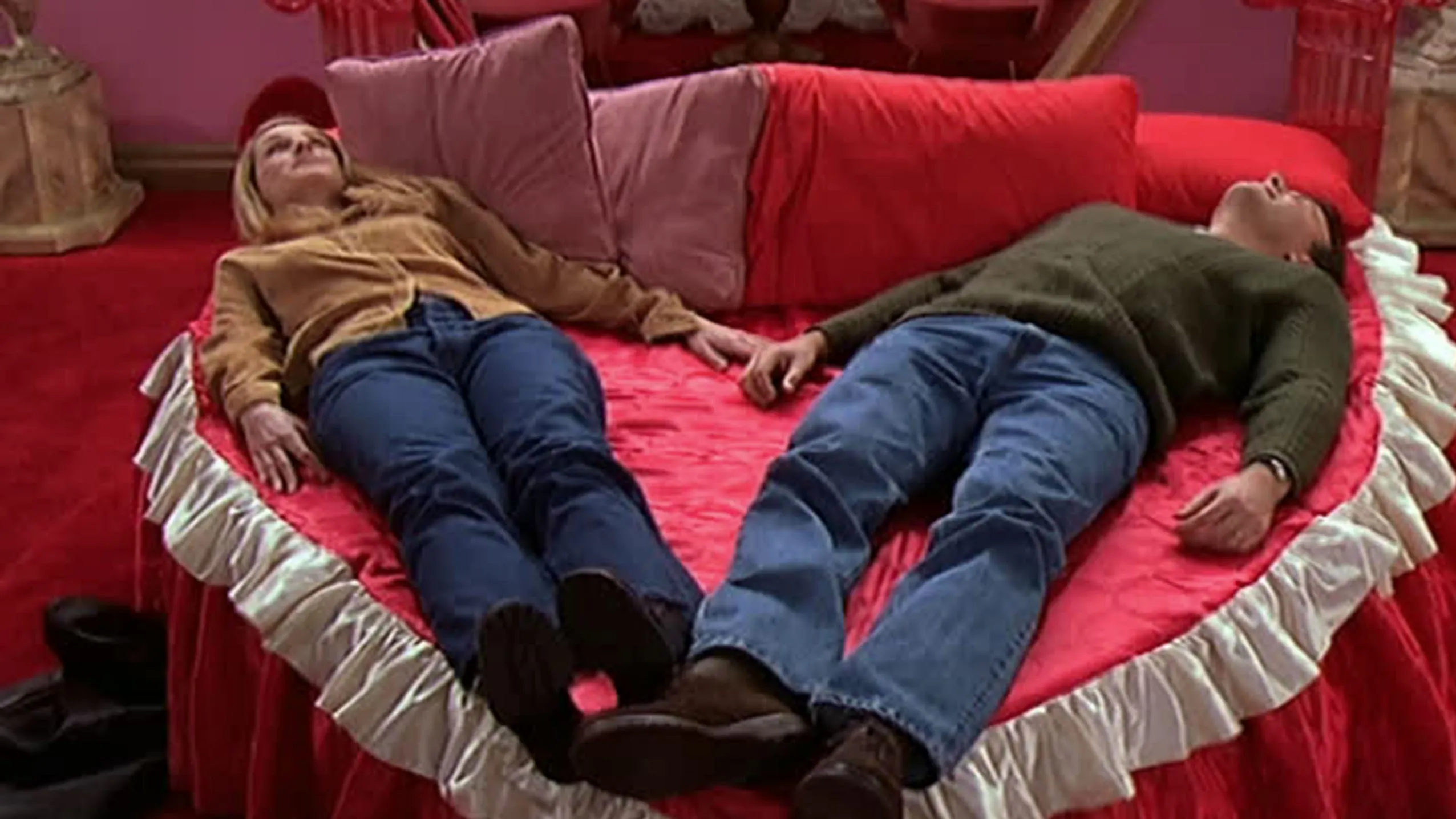 thumbnail - S7:E13 The Honeymoon