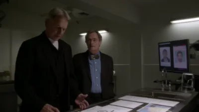 thumbnail - S11:E13 Double Back