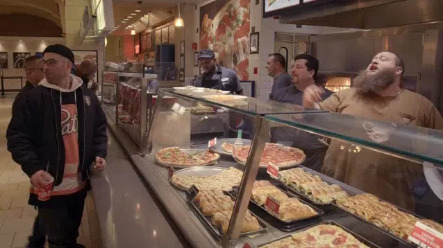 thumbnail - S3:E4 Food Court Kings