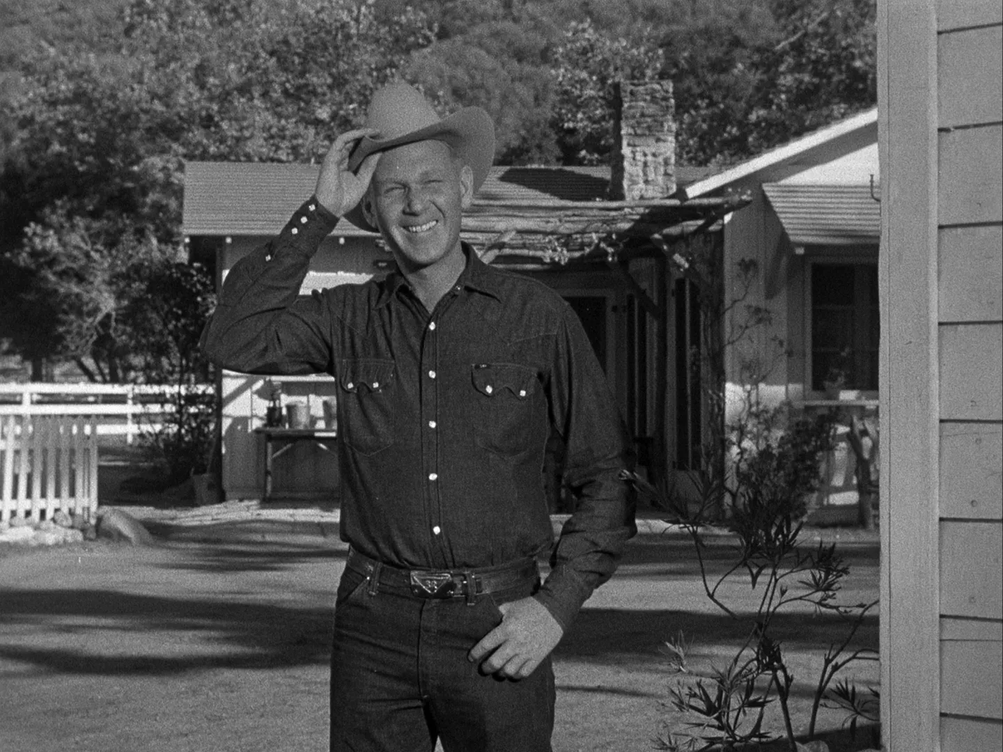 thumbnail - S1:E10 Ride ‘Em Cowboy