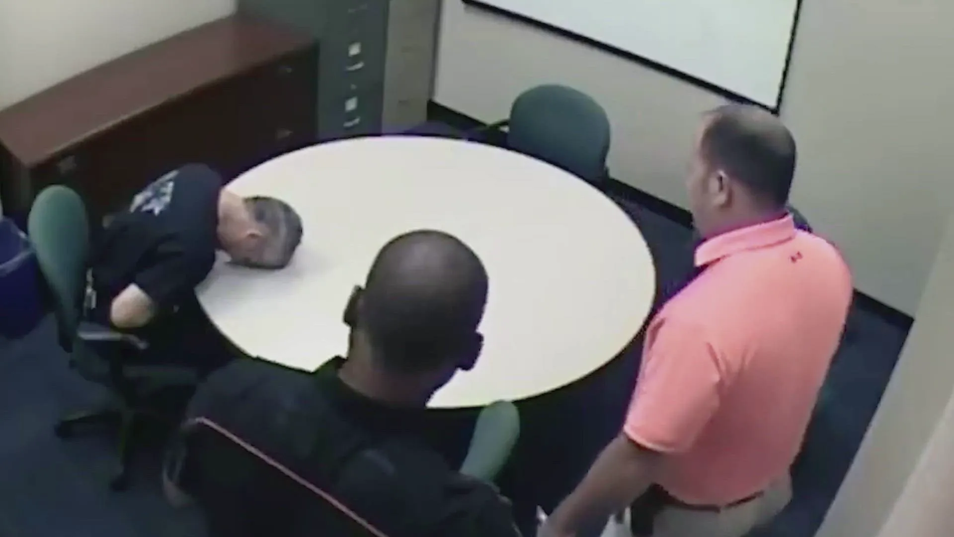 thumbnail - S1:E14 Interrogation Cam (#116)