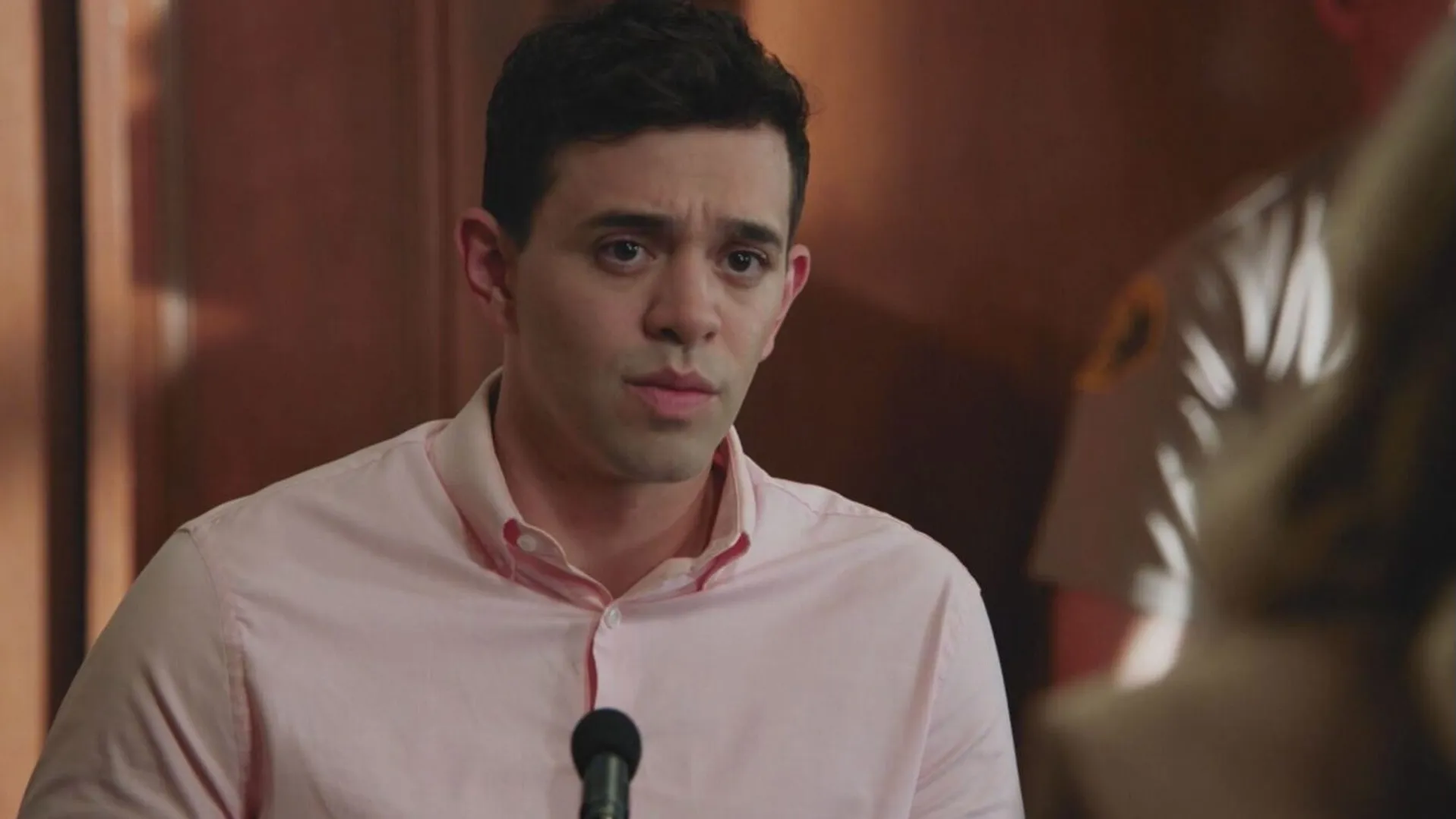 thumbnail - S3:E14 We Are Family