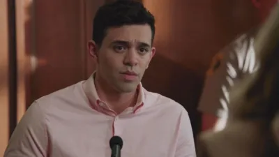 thumbnail - S3:E14 We Are Family