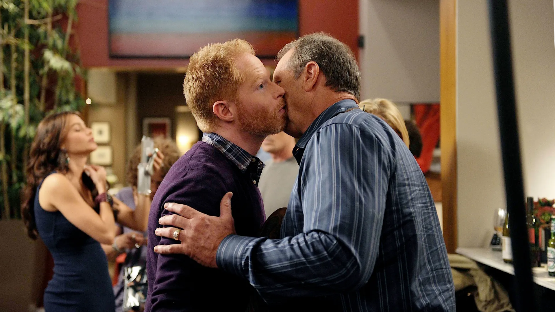thumbnail - K2:J2 The Kiss