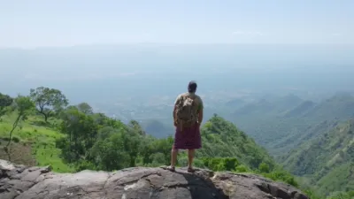 thumbnail - S1:E2 Valley of Giants