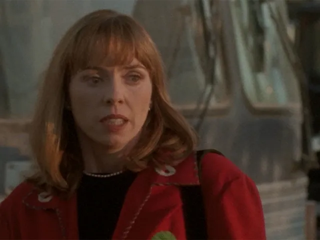 thumbnail - S2:E21 Roswell