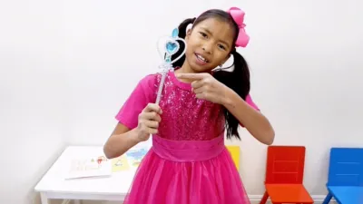 thumbnail - S2:E15 Spectacular Storytime With Alex and Wendy!