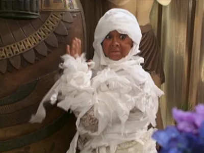 thumbnail - S4:E2 Pin Pals