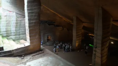 thumbnail - S1:E5 Mysterious Underground Worlds