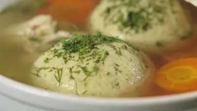 thumbnail - S3:E13 Matzoh Baller